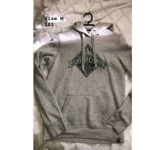 Size M Beaver Canoe Hoodie